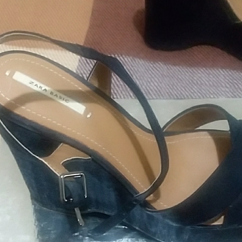 Zara platform